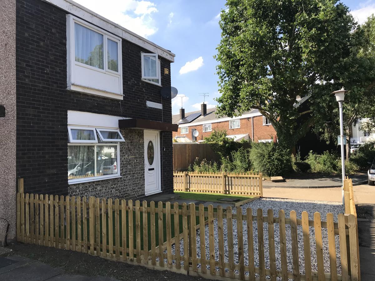 4 Bed House Next To Basildon Town Centre Villa Eksteriør bilde